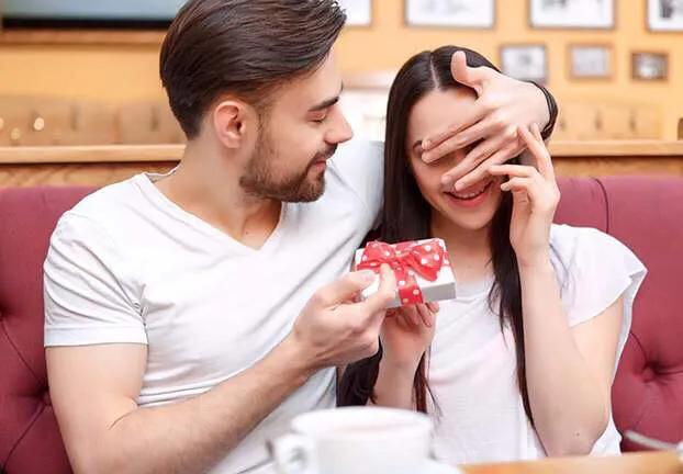 （新夫妻的成长日记怎么写）